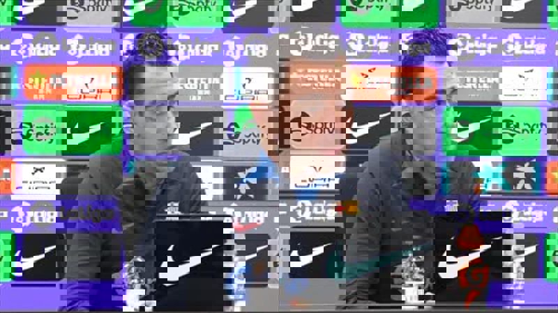 1828832