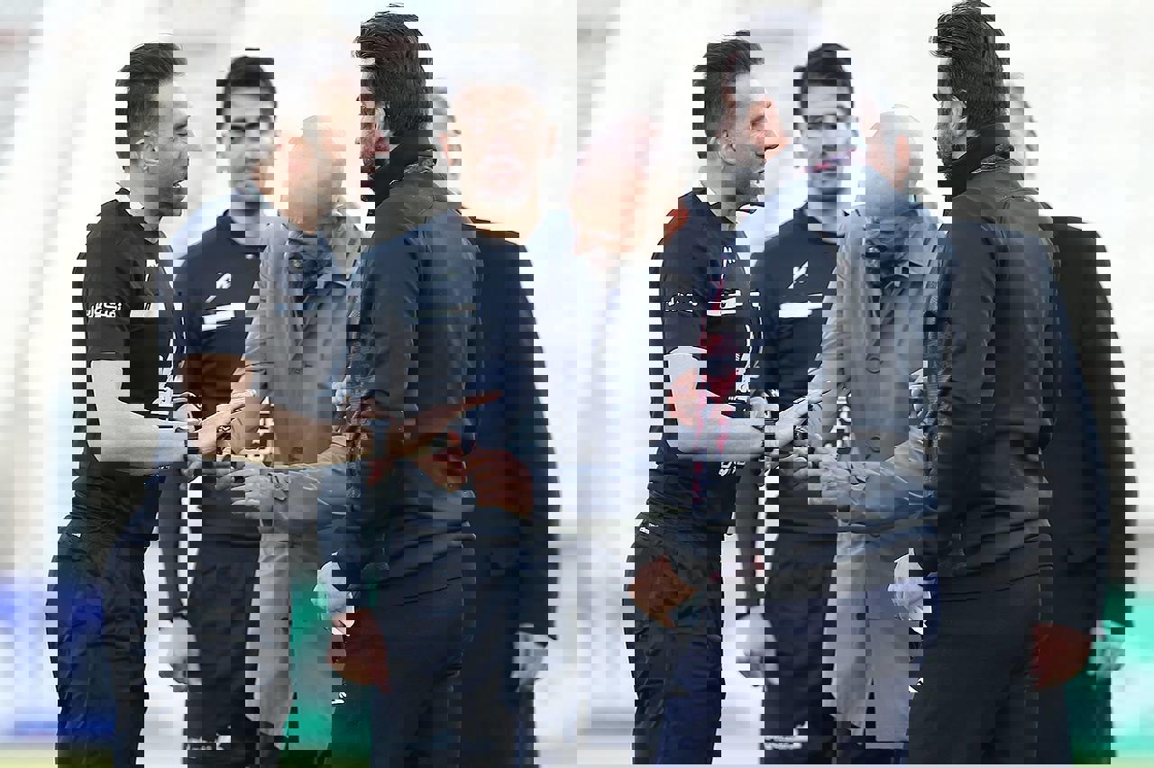 1829074