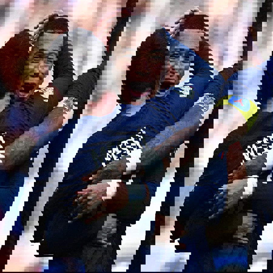 1829388