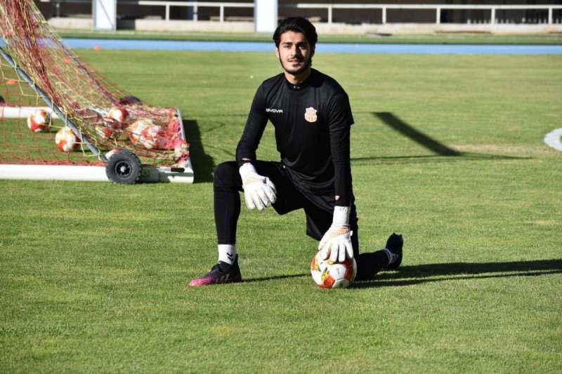 مداخله فیفا برای حل موضوع گلر پرسپولیس!