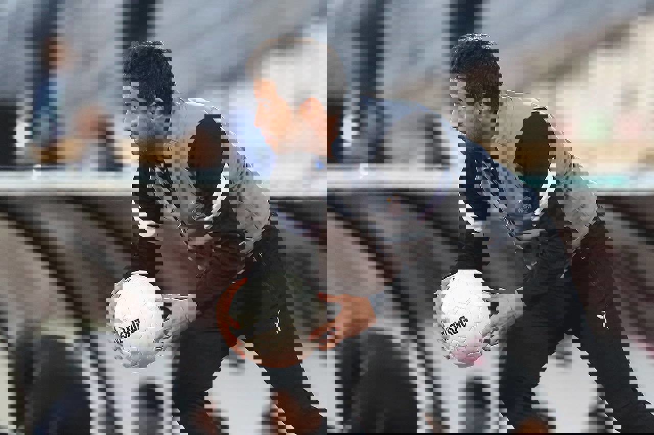 1829533