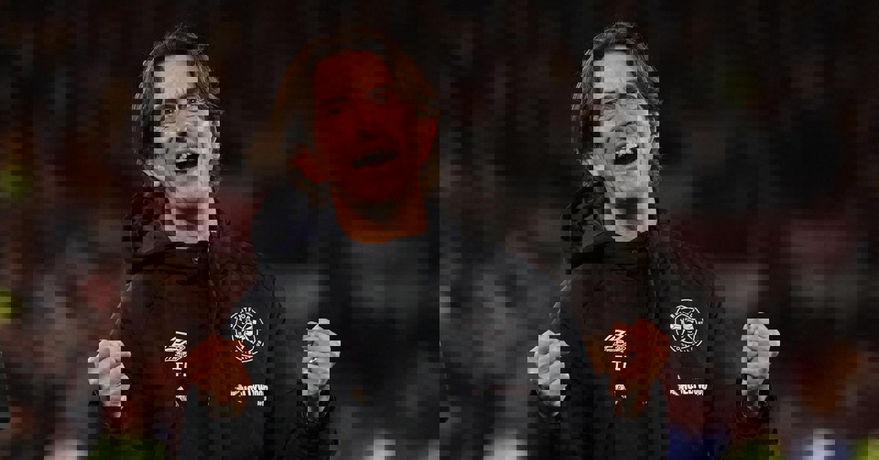 1829587