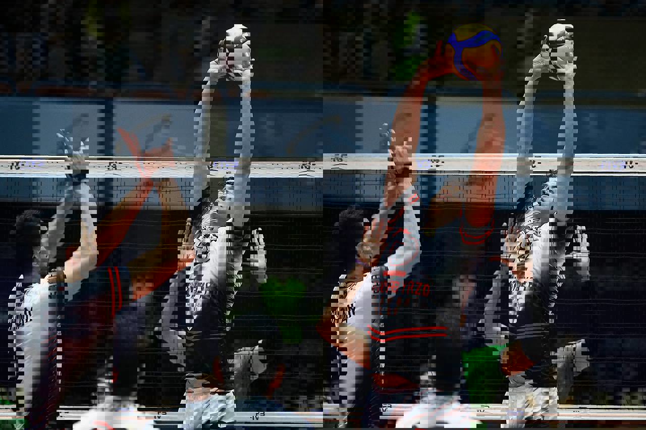 1829768