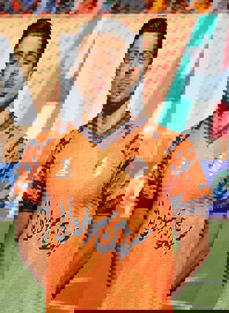 1829810
