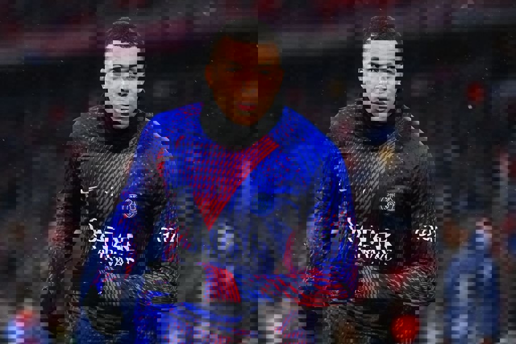 1830128