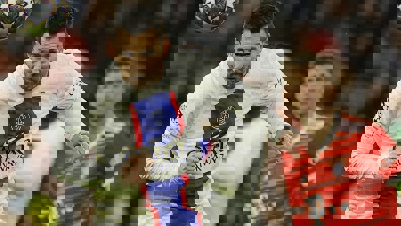 1830394