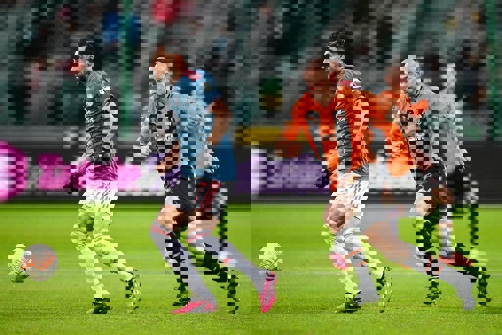 1830521