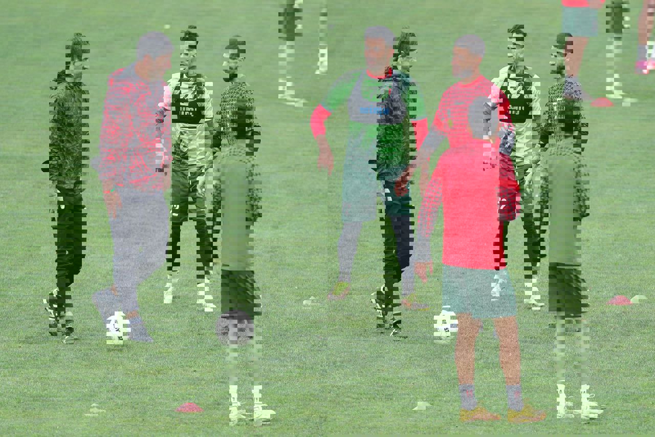 1830648