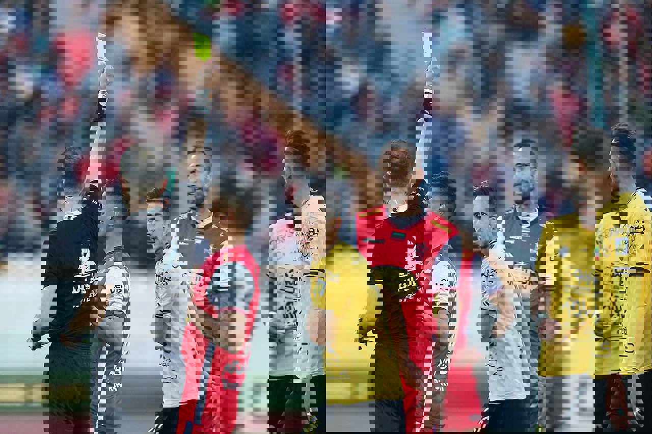 1830961