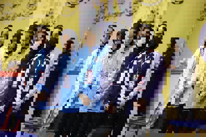 1830853