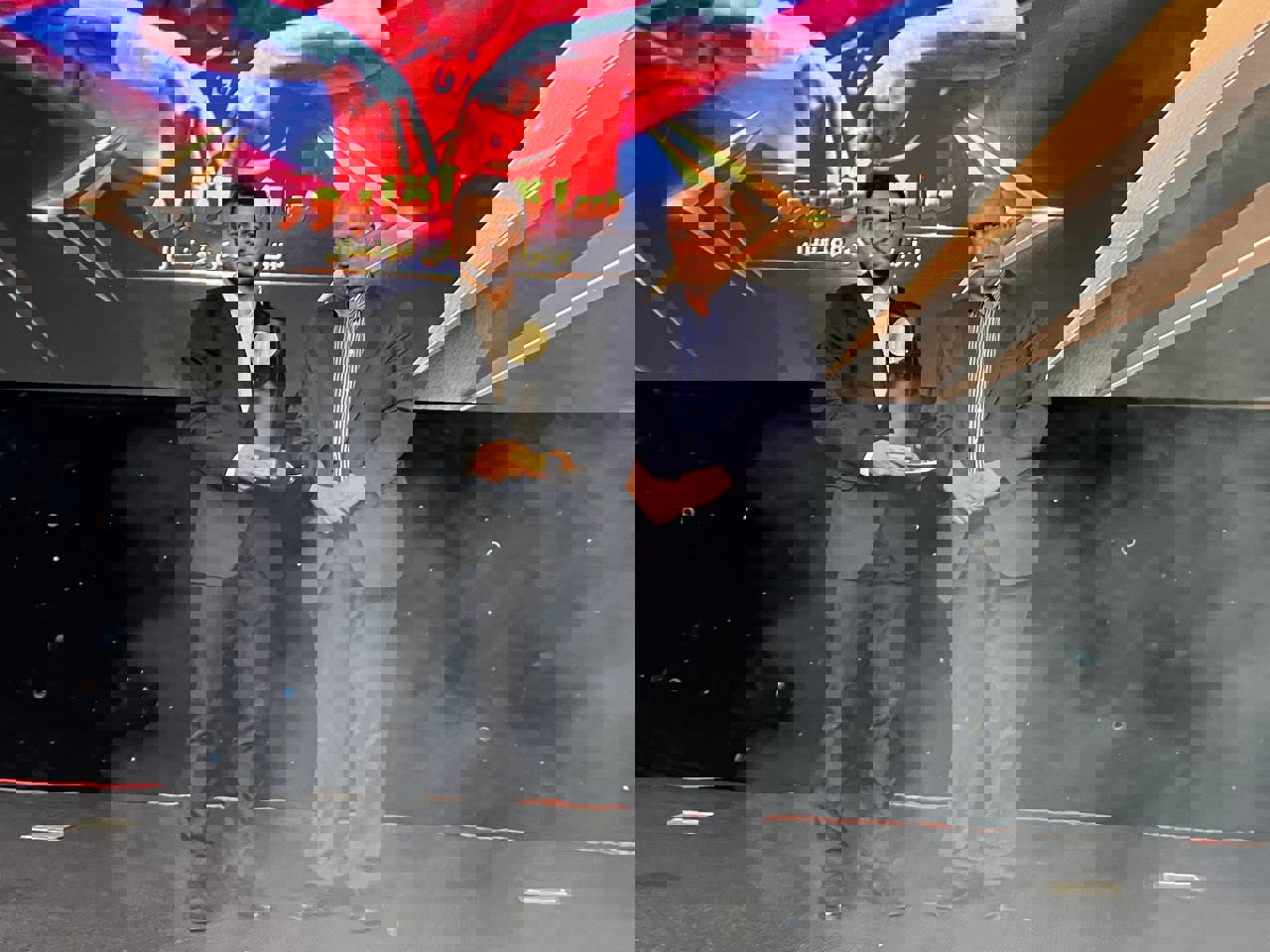 1831672