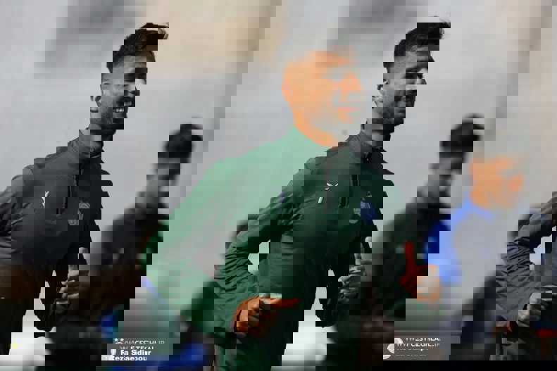 1831401