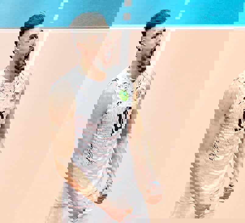 1831340