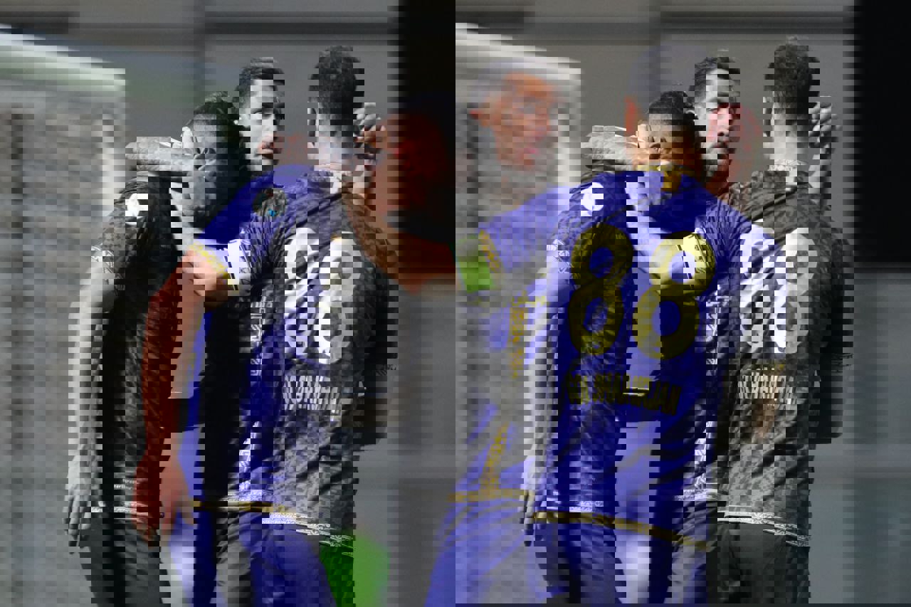 1831604