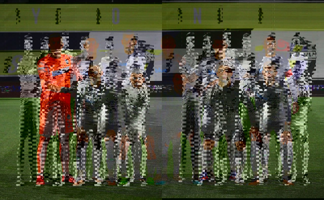 1832047