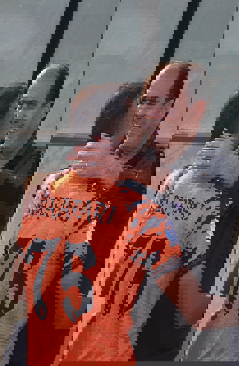 1831806