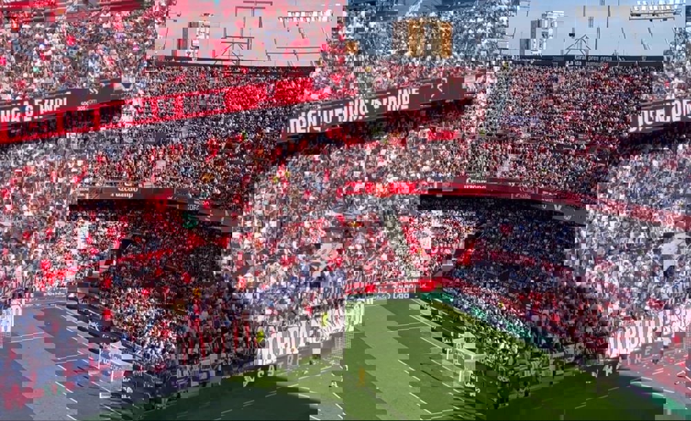 1831877