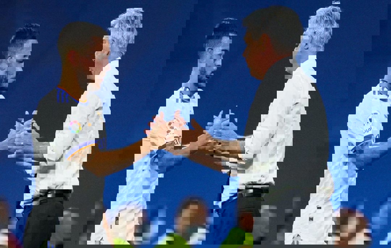 1832260