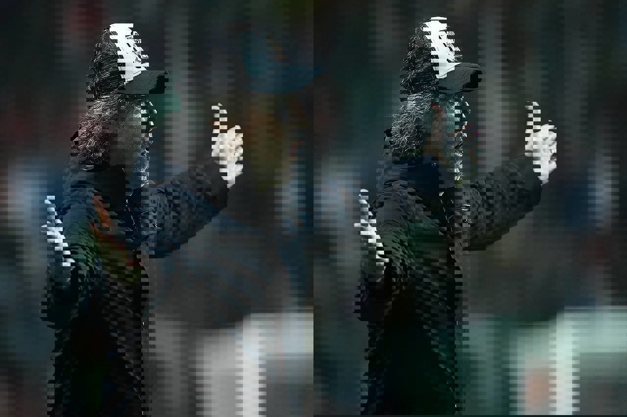 1832246