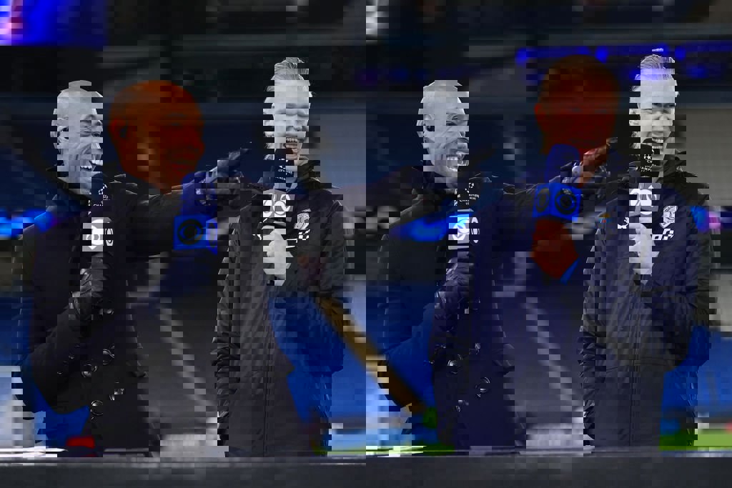 1832414
