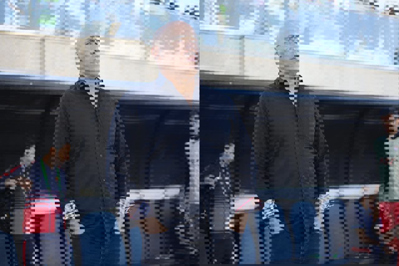 1833179