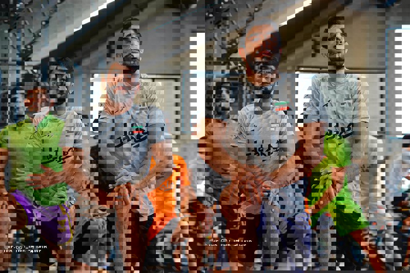 1833335