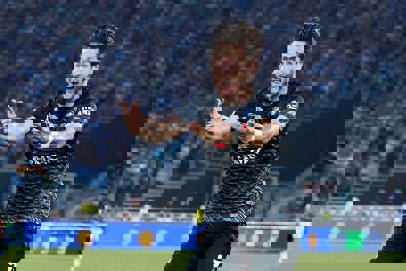 1833439