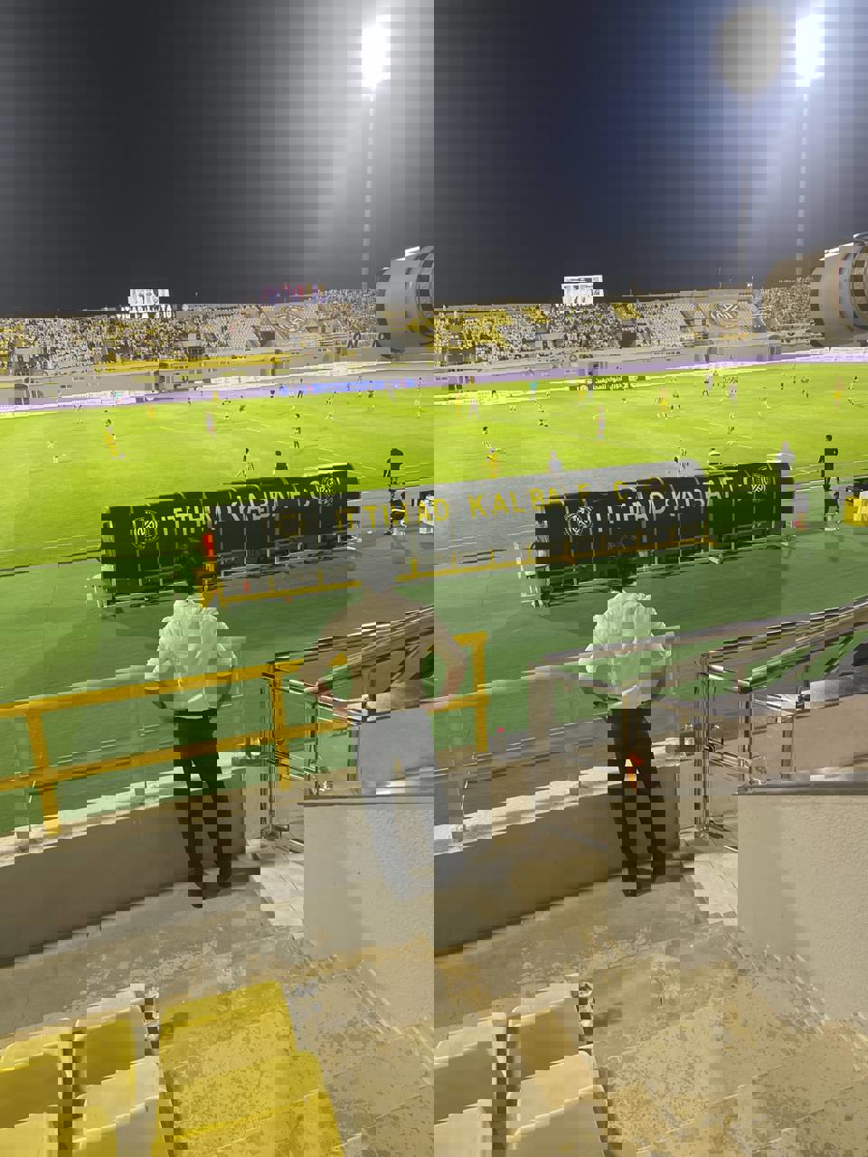 1833520