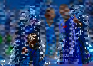 آغوش گرم بازیکنان الهلال برای خانواده عزادار دیاز!