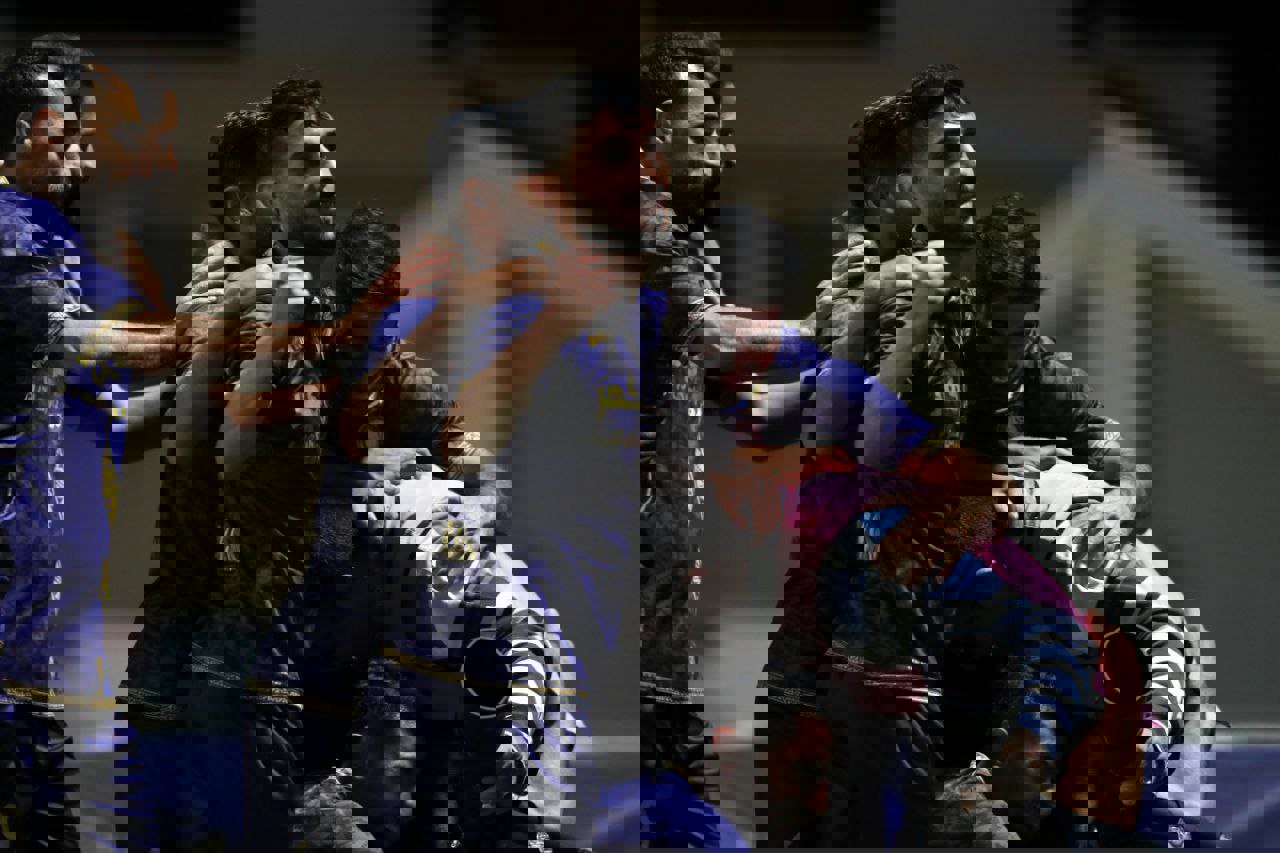 1833834