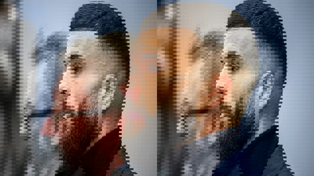 1834251