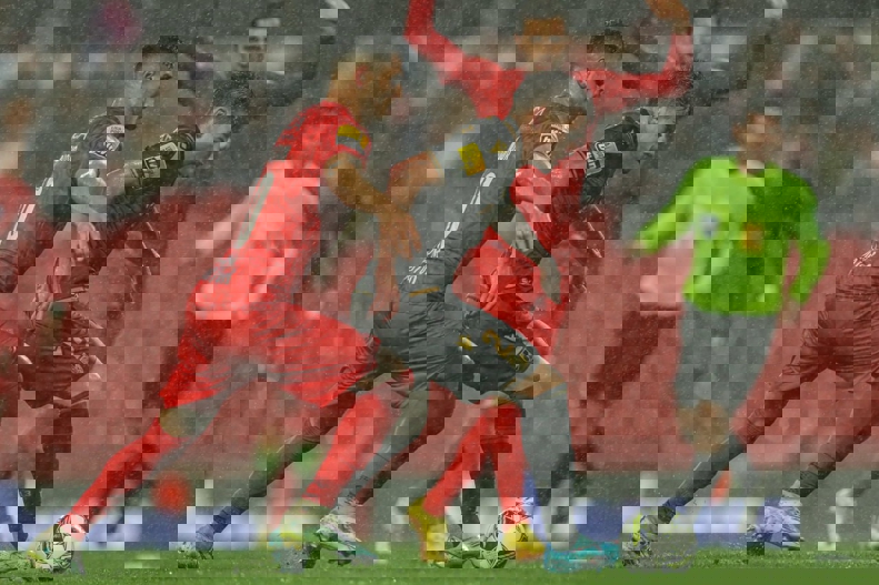 1834334