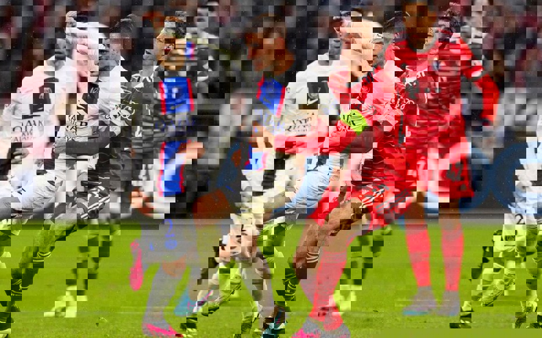 اسطوره بایرن ستارههای PSG را از دم تیغ گذراند! 2