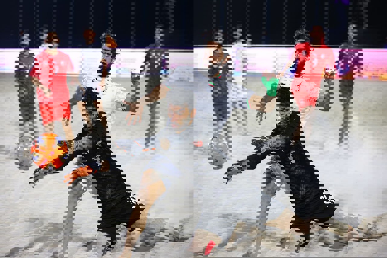 1834618