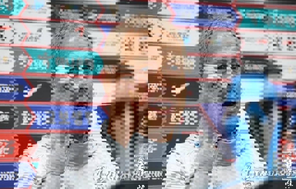1834761
