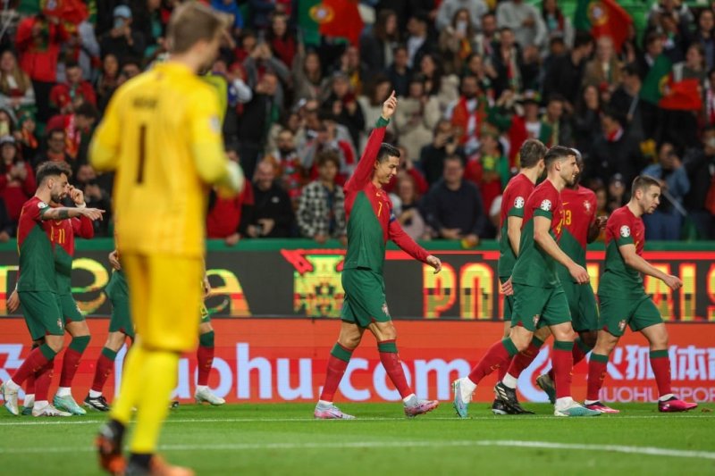 پرتغال 4-0 لیختن اشتاین: مارتینز با برد شروع کرد