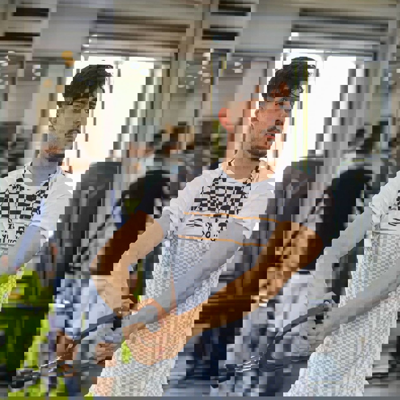 1835182