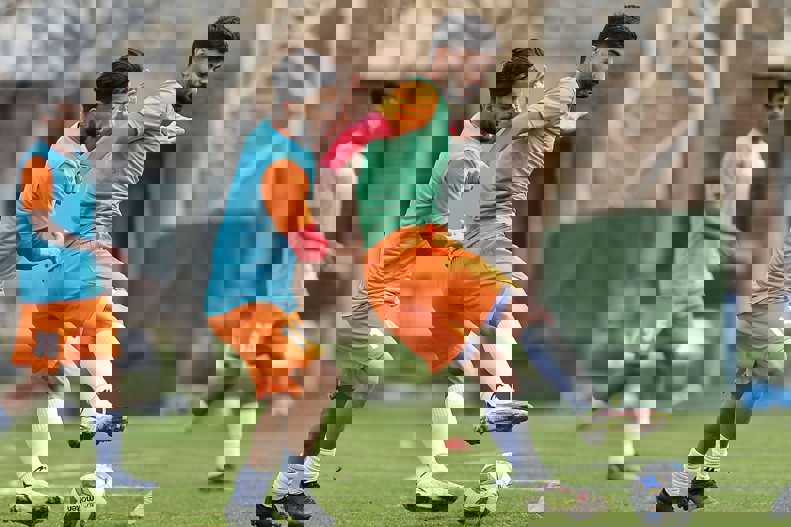 1835297