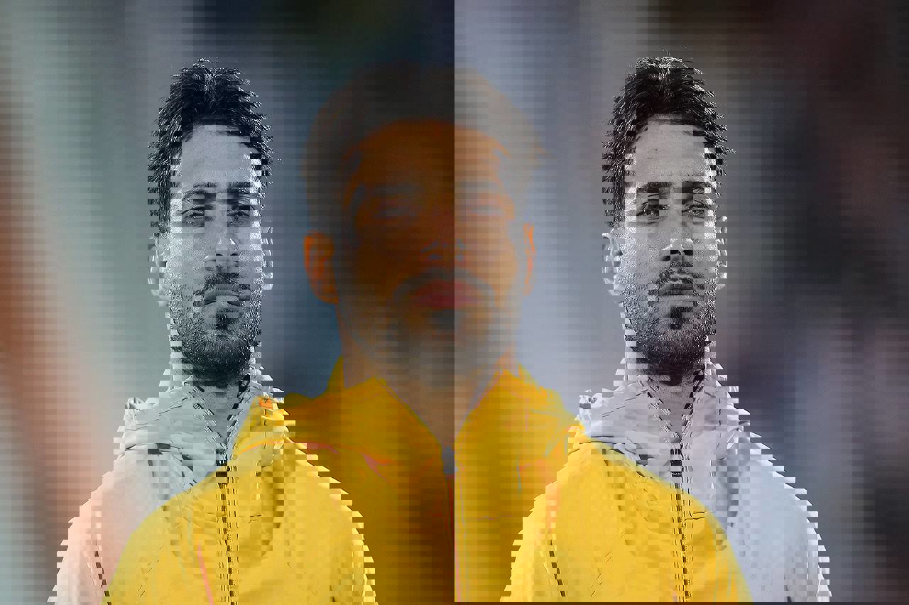 1835406