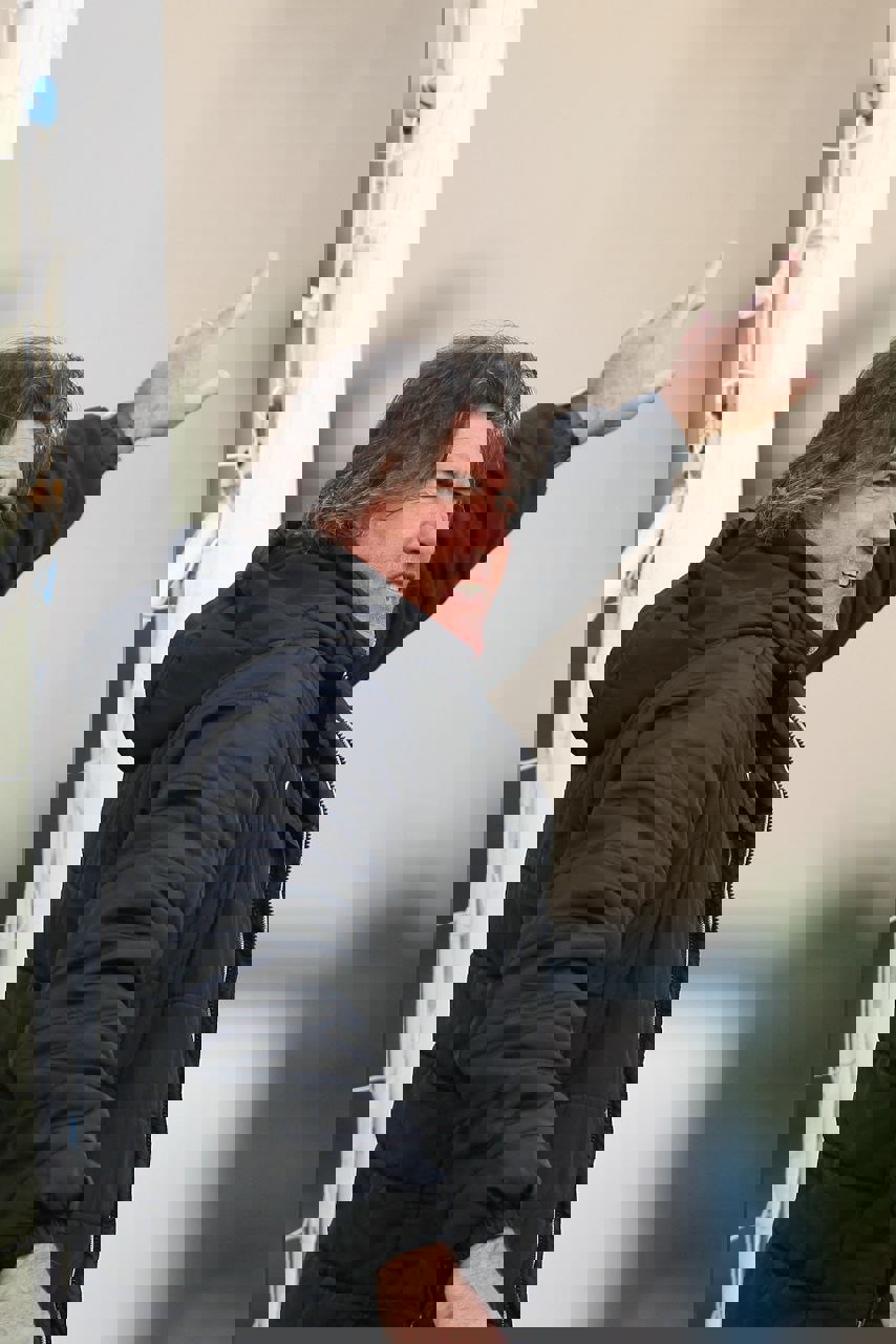 1835669