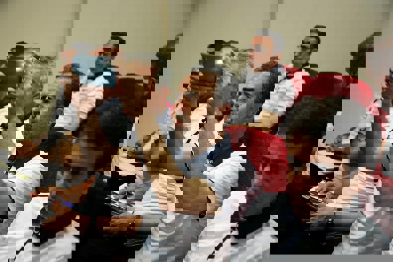 1835690