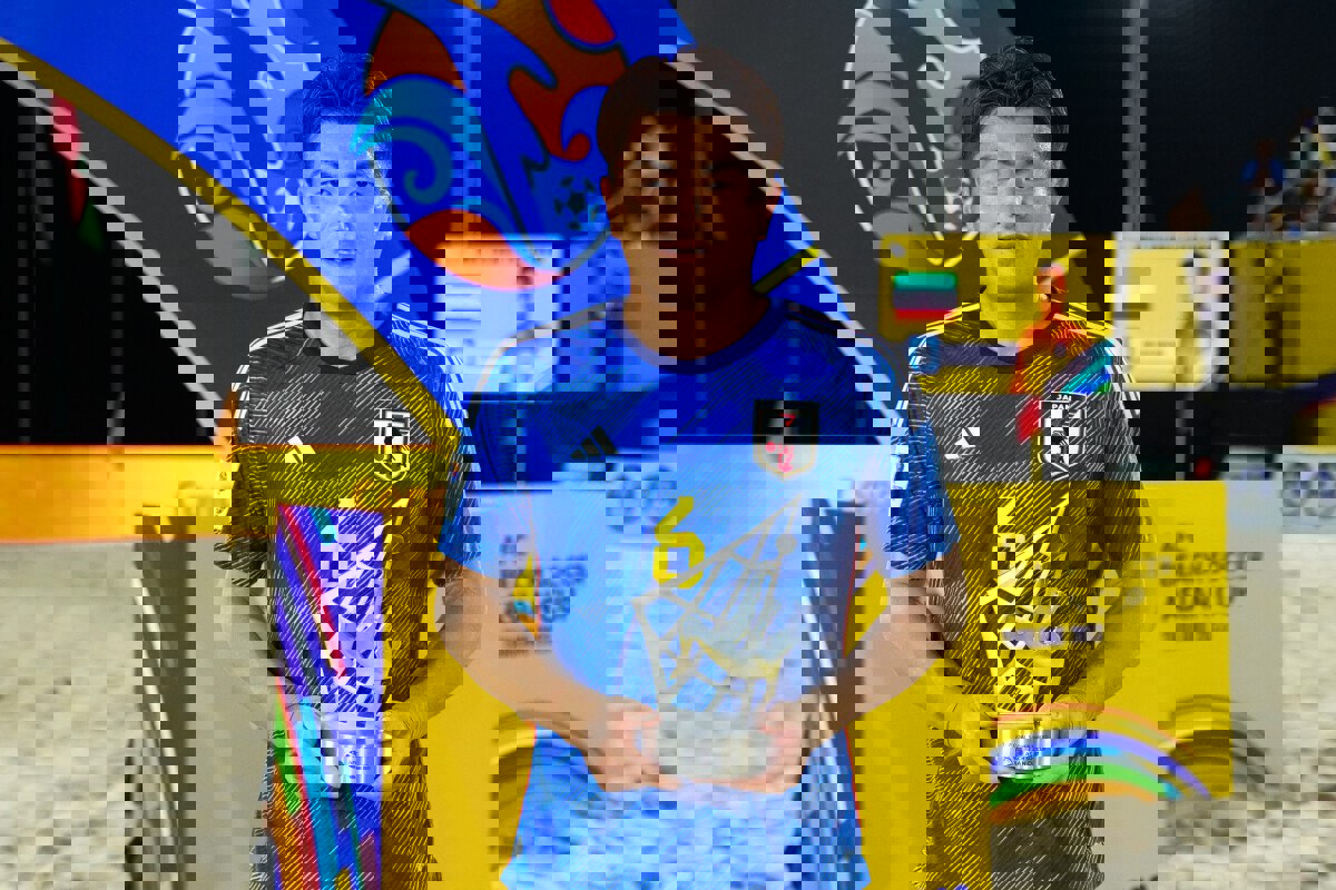 1835823