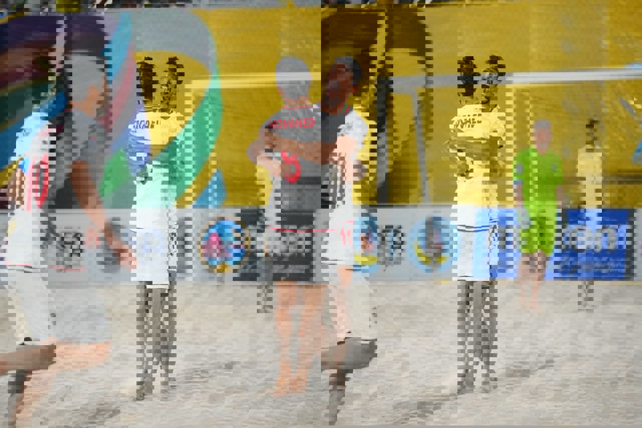 1835763