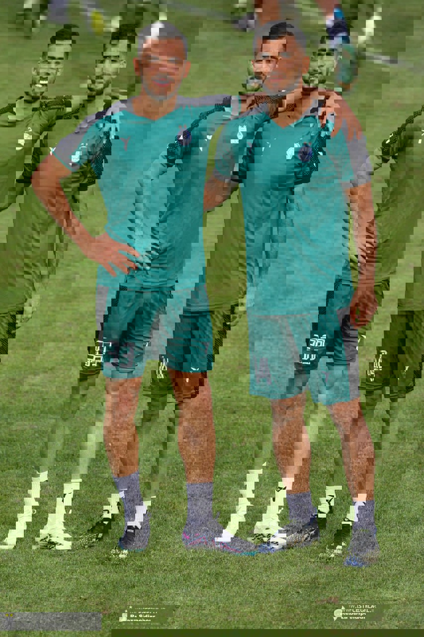1835783