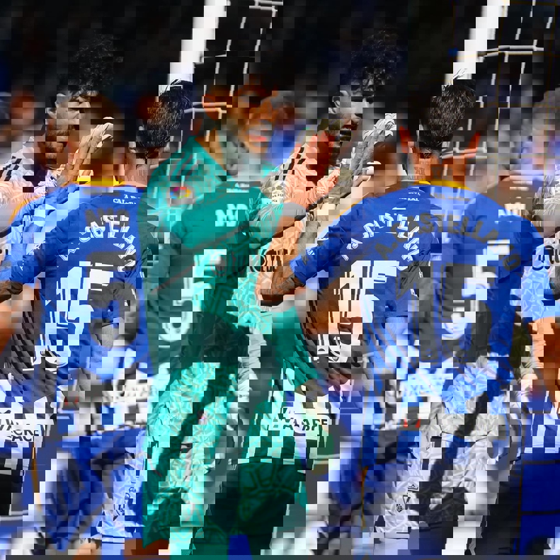 1835902