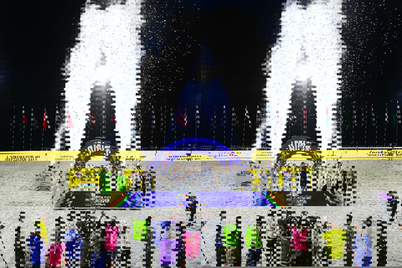 1835869