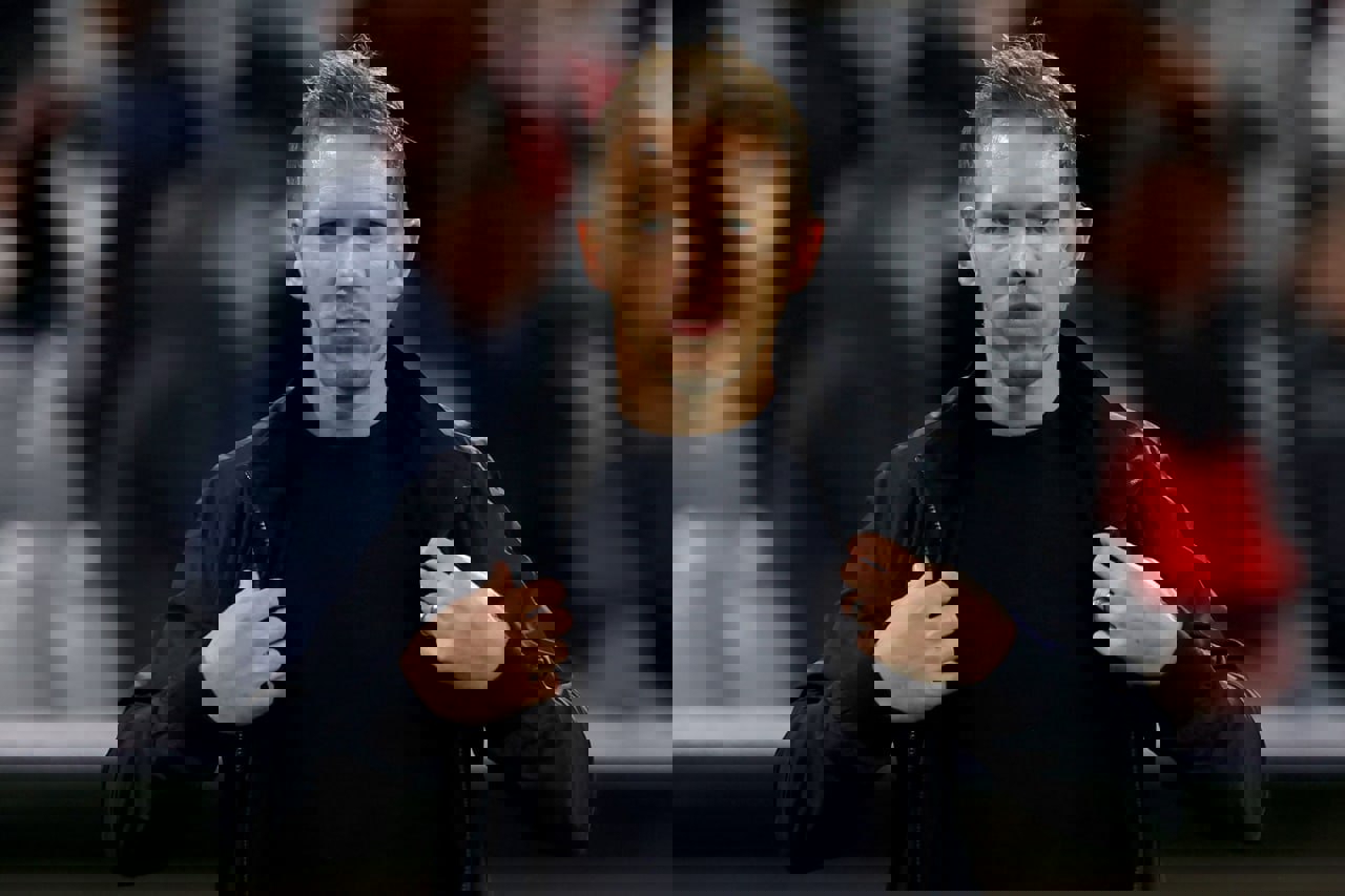 1836235