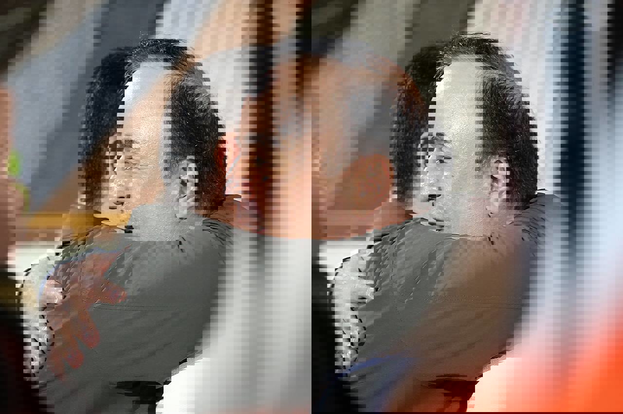 1836498