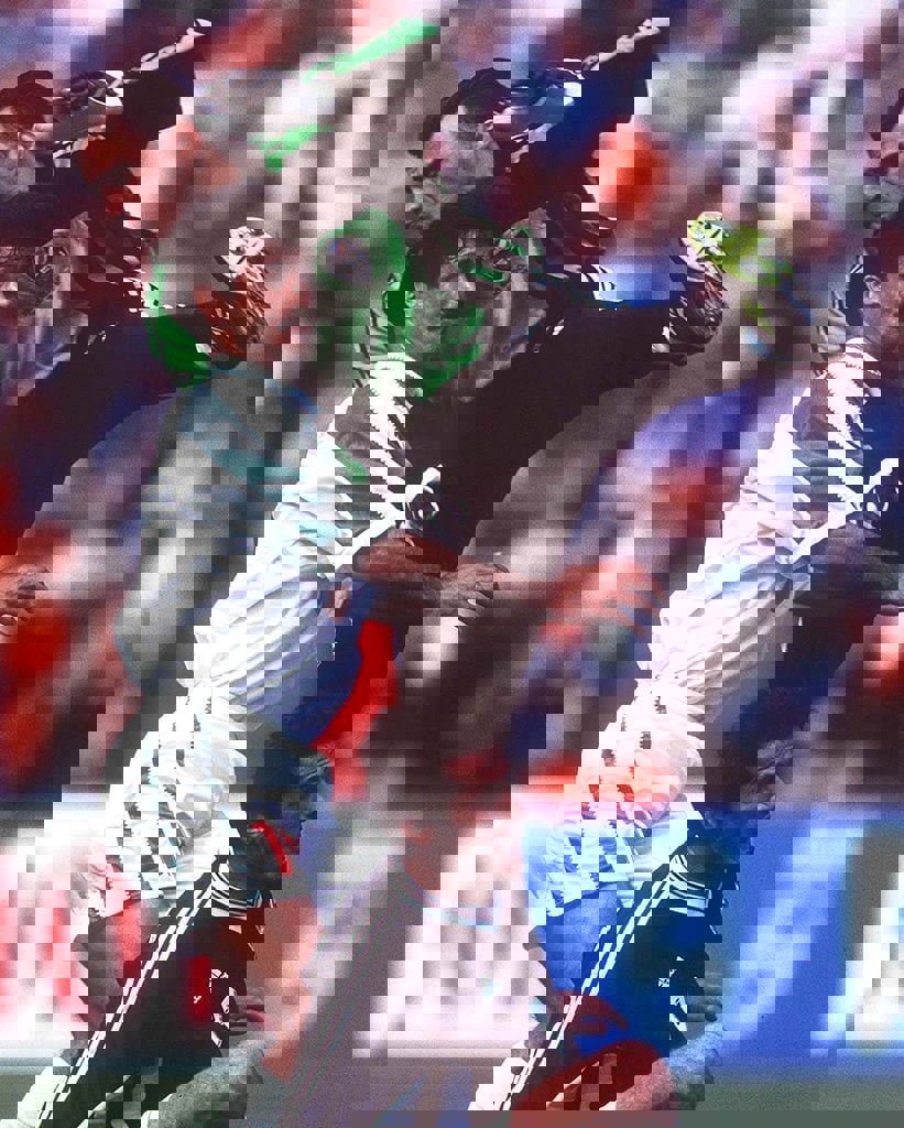 1836600
