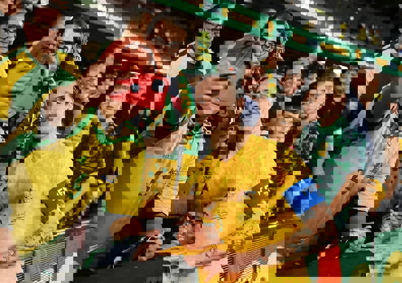 1836608